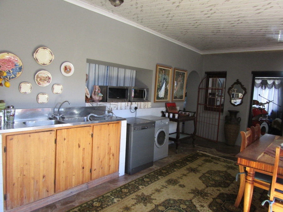 Commercial Property for Sale in Kareedouw Eastern Cape